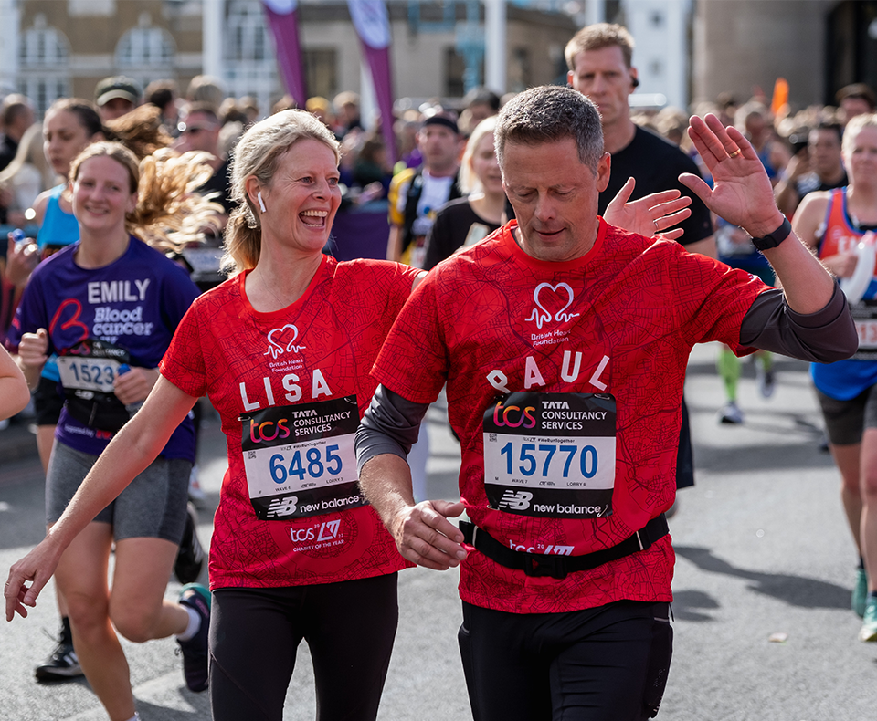 Lisa and Paul running the TCS London Marathon for Team BHF