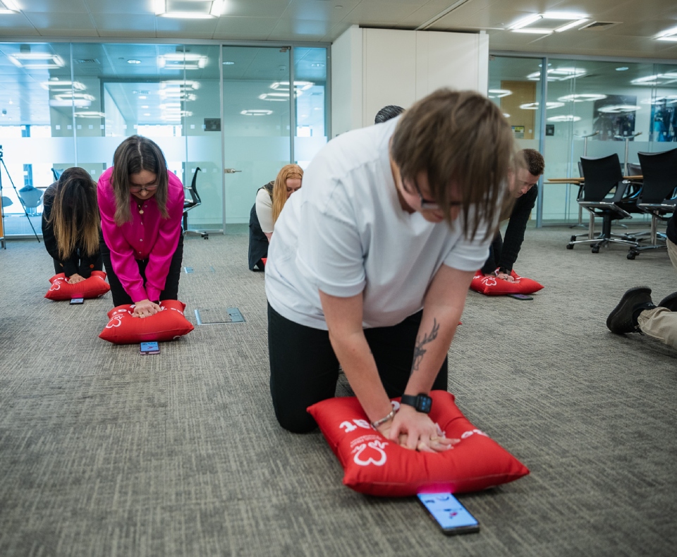 Learn CPR in 15 minutes | RevivR | BHF - BHF