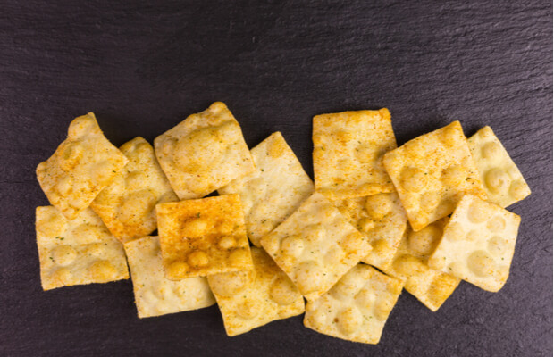 Lentil crisps