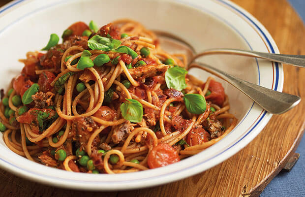 Wholewheat spaghetti with sardines and cherry tomatoes | BHF