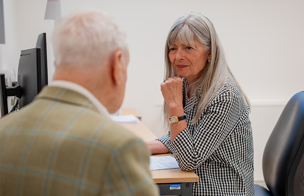 Professor Barbara Casadai speaks to AMALFI trial participant Hugh Wybrew.