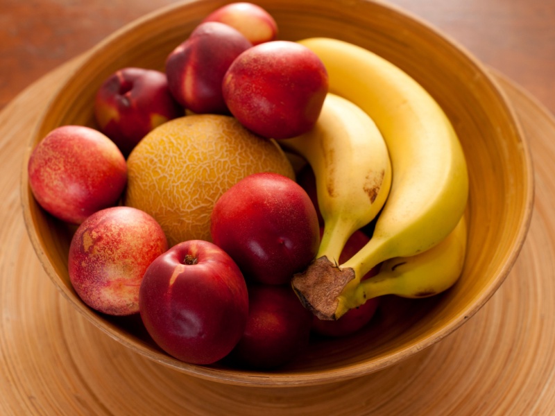 A bowl of fruit in a fruitbowl.