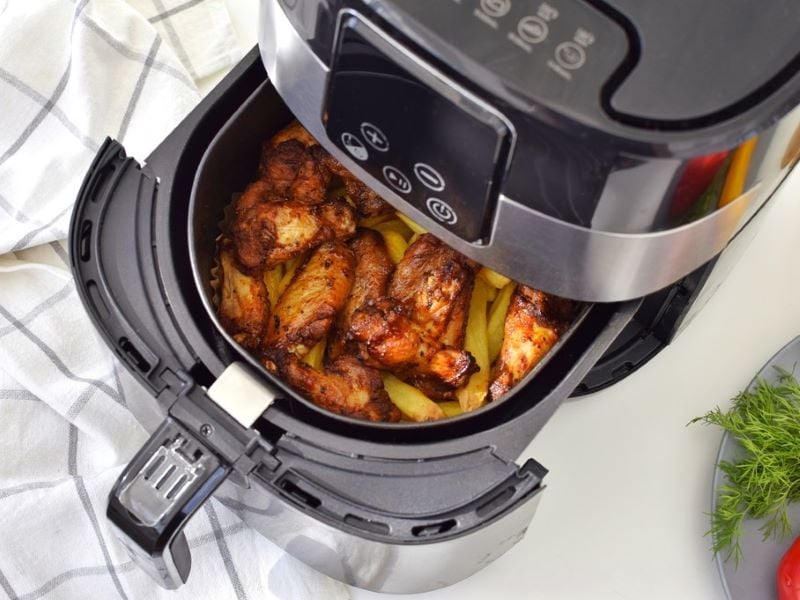 How air frying and oven baking work