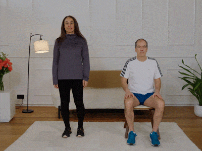 Hara and Stefano performing knee raises.