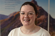 Headshot of Ruth Goss
