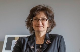 Professor Joanna Wardlaw