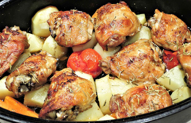 Chicken thighs with roasted vegetables 