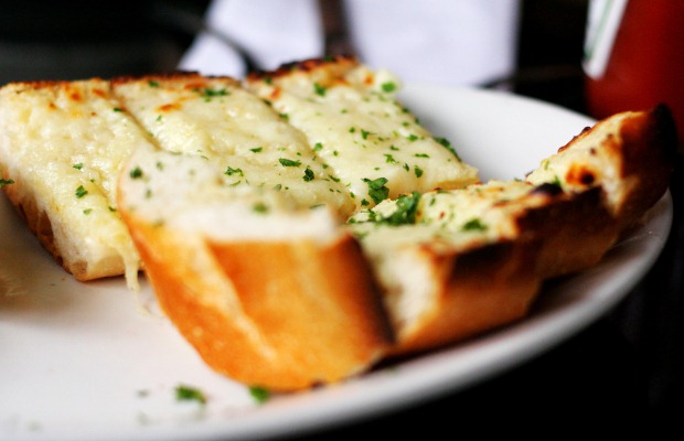 Garlic bread with cheese