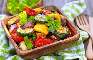 A bowl of grilled vegetables