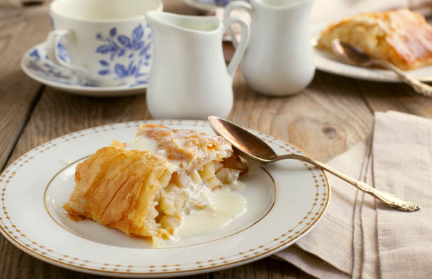 Filo apple pastry
