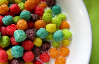Coloured cereal