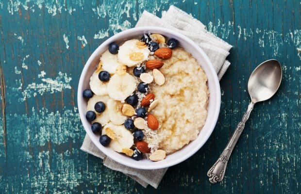 Porridge with bananas blueberries and almonds