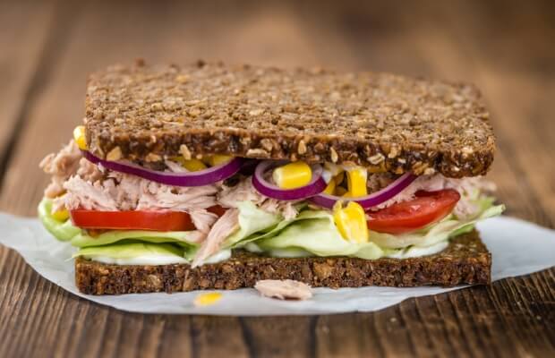 Wholegrain sandwich with tuna and salad
