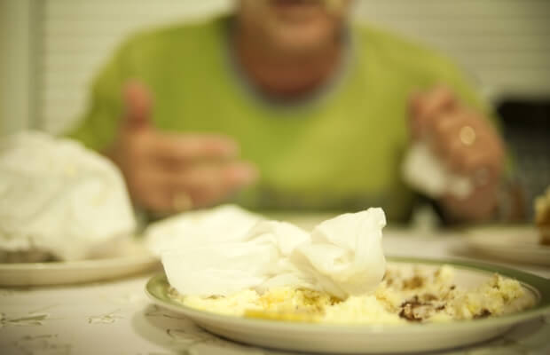 Feeling full - rejecting food