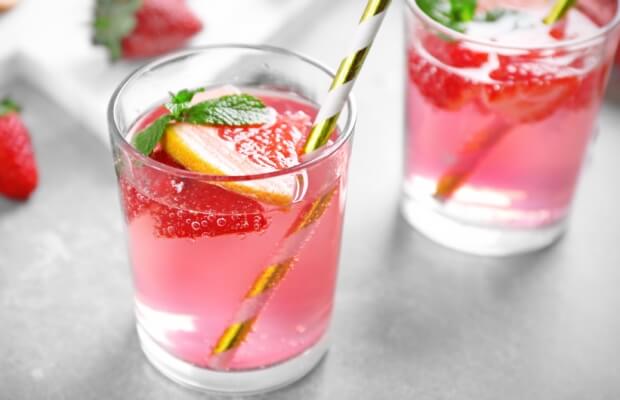 Strawberry squash drink