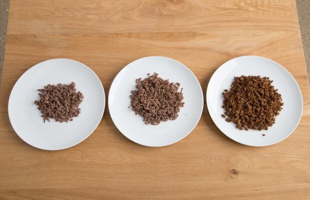 Portions of (L-R): full fat mince, reduced fat mince, and Quorn mince