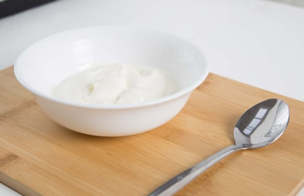 One portion of low fat natural yoghurt