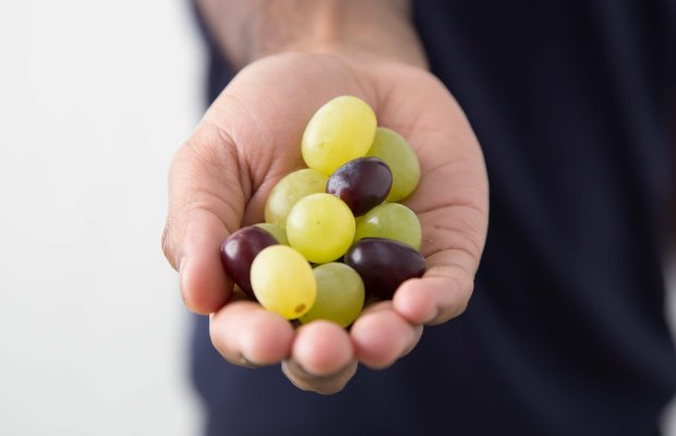 A portion of grapes