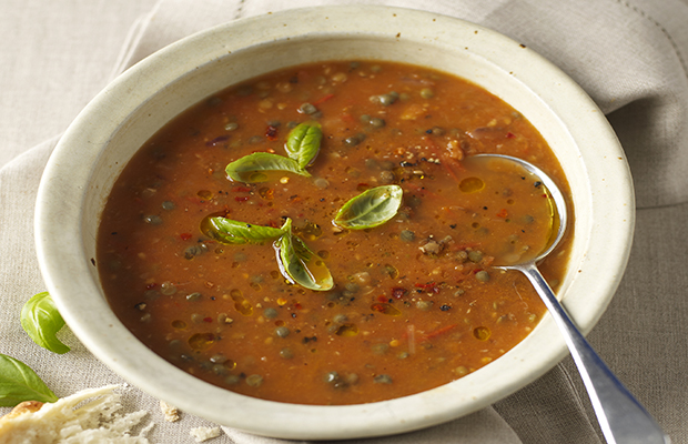 Roasted tomato and lentil soup