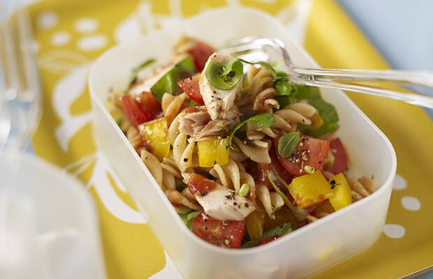Flaked tuna and cherry tomato pasta salad