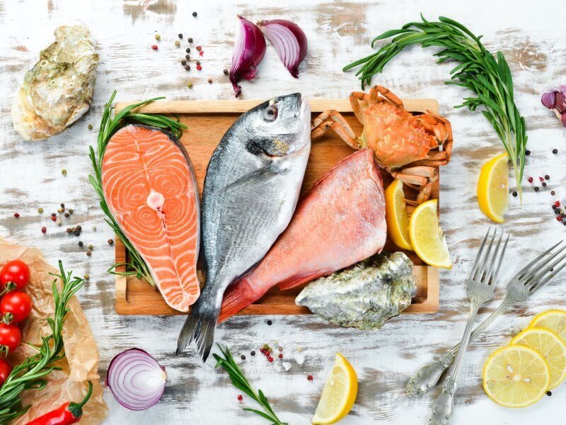 Grilled salmon with spices