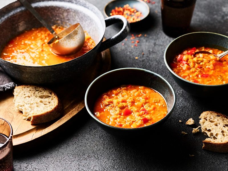 Red pepper carrot and lentil soup