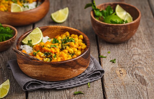 Sweet potato curry with spinach and chick peas