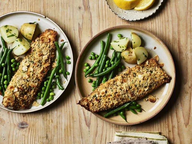 Trout fillets with an almond crust