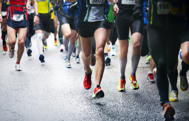 People running a marathon