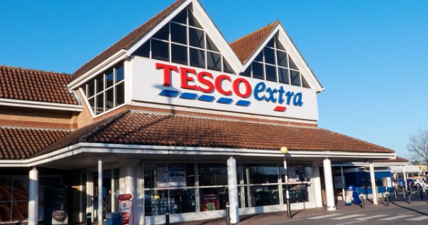 picture of the front of Tesco Extra