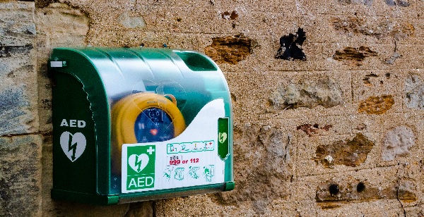 Life saving public access defibrillators used in less than one in ten cardiac arrests as tens of thousands remain unregistered