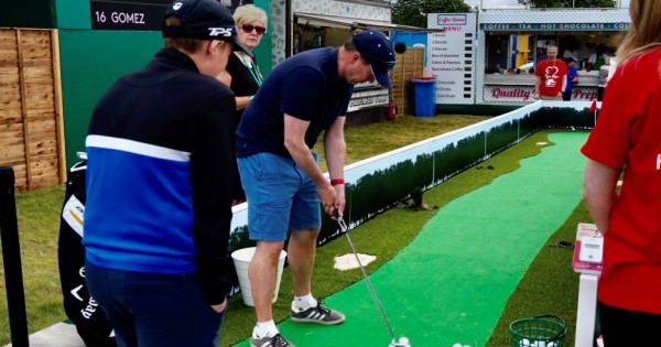 Golfers taking part in a British Heart Foundation fundraiser